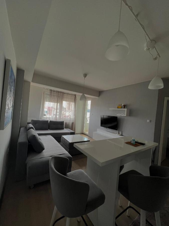 Cozy Apartment In The City Center Скопье Экстерьер фото