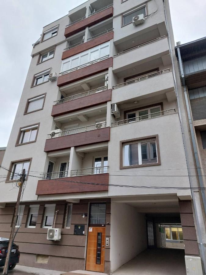 Cozy Apartment In The City Center Скопье Экстерьер фото